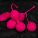 Aurelia Vibrating Kegel Balls Set