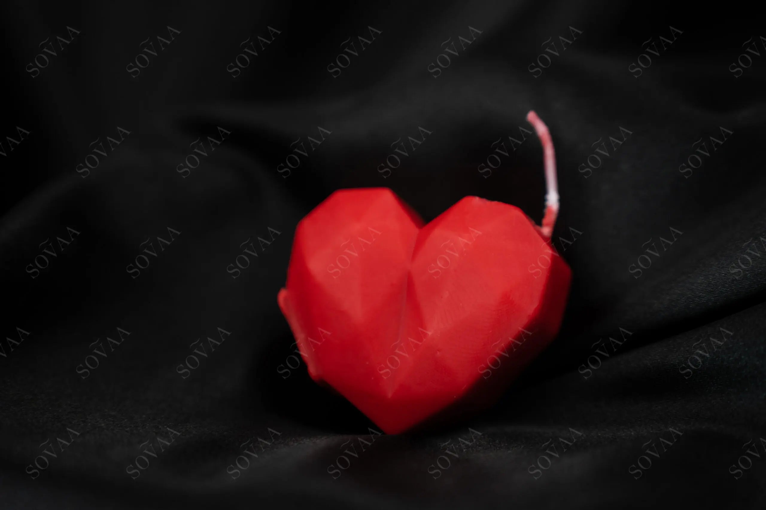 Geometric Heart Candle
