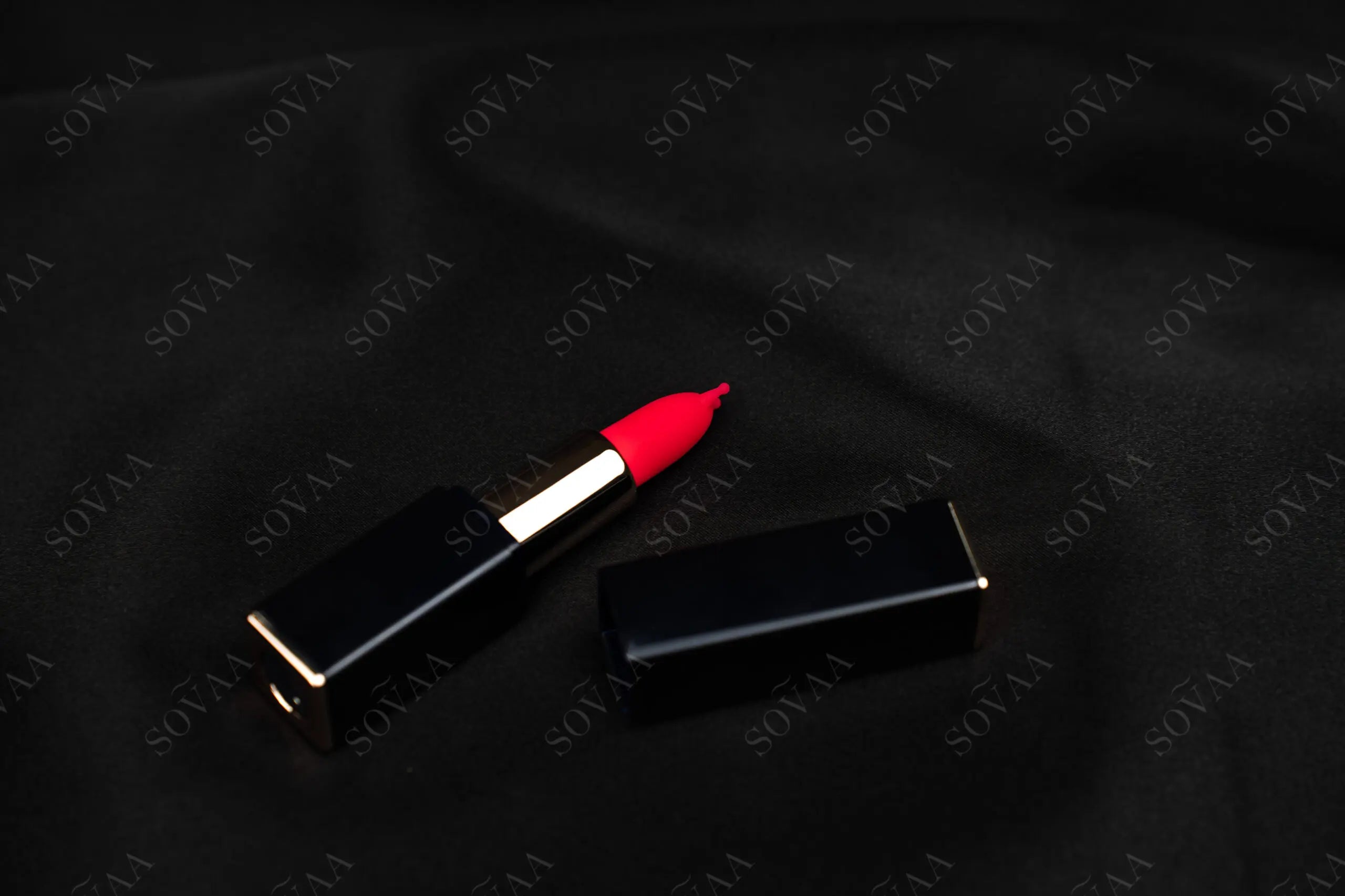 Secret Rouge Lipstick Intimate Massager